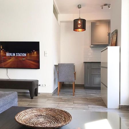 Designer Central Apartment With Terrace & Free Parking Берлин Екстериор снимка
