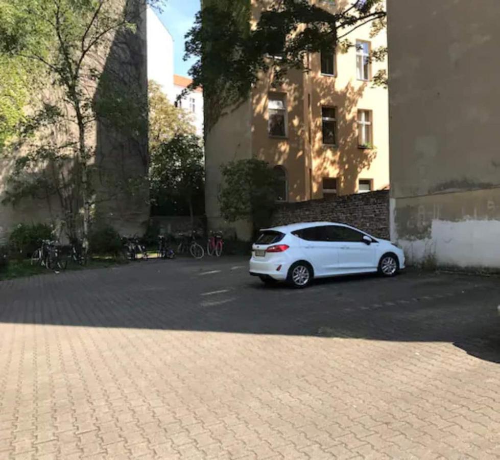 Designer Central Apartment With Terrace & Free Parking Берлин Екстериор снимка